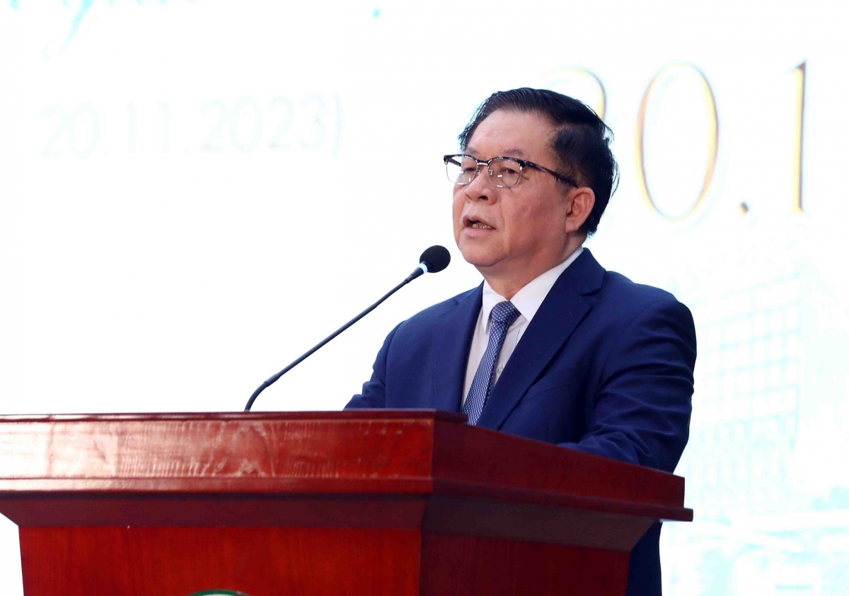 Ông Nguyễn Trọng Nghĩa chúc mừng Đại học Quốc gia Hà Nội nhân ngày 20/11