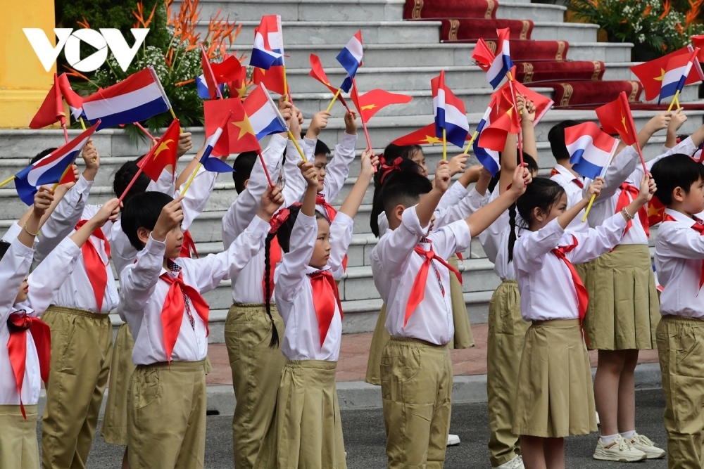 pm chinh hosts welcome ceremony for dutch counterpart picture 4 pm chinh hosts welcome ceremony for dutch counterpart picture 4