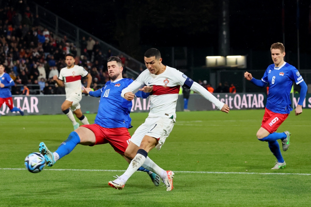 ronaldo ghi ban, bo Dao nha noi dai mach toan thang o vong loai euro 2024 hinh anh 4