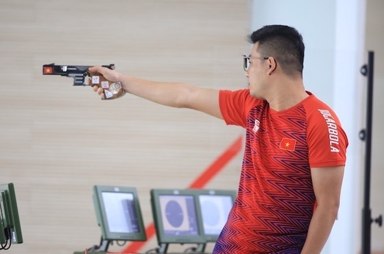 vietnam wins two first golds at southeast asian shooting tournament picture 1