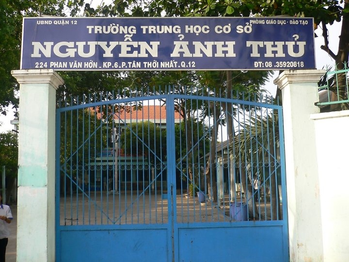 Học sinh viết lên mạng xã hội bị đuổi học 7 ngày tố nhà trường không công bằng