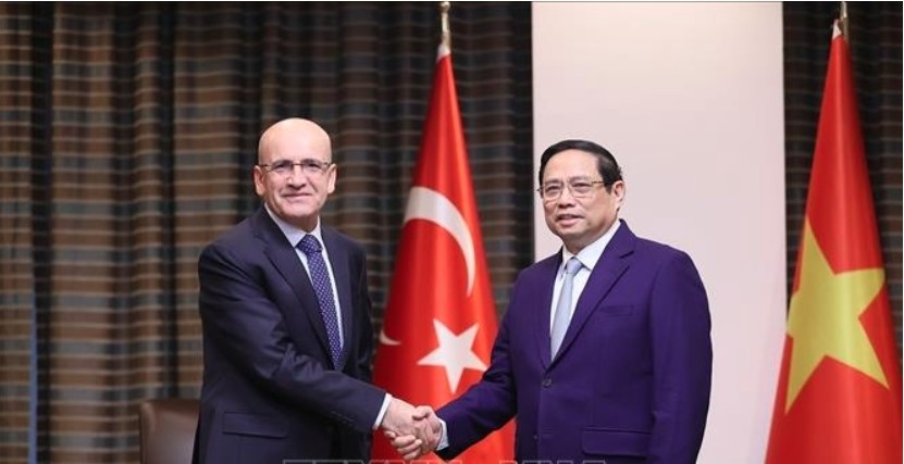 government leader hosts turkish finance, industry ministers picture 1