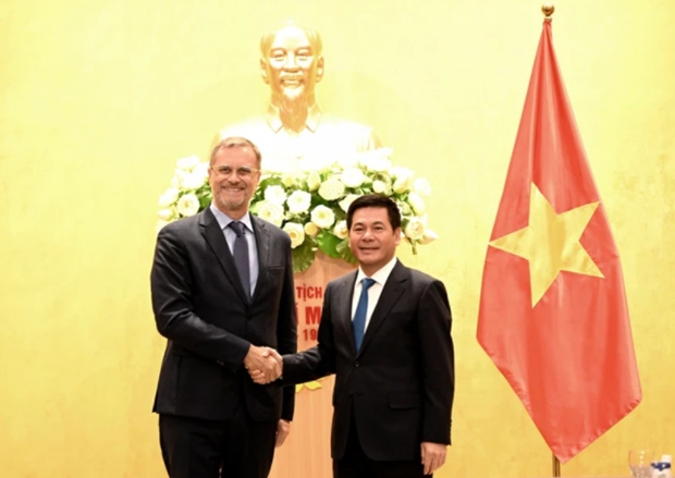 vietnam, france prioritise cooperation in climate change response picture 1