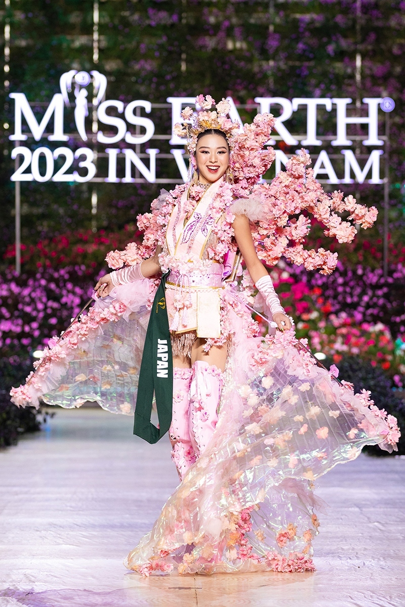 miss earth 2023 contestants show off charming beauty in national costume picture 13
