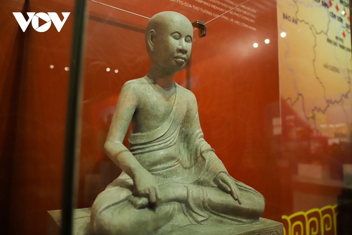 national buddhist treasures on display for first time picture 2