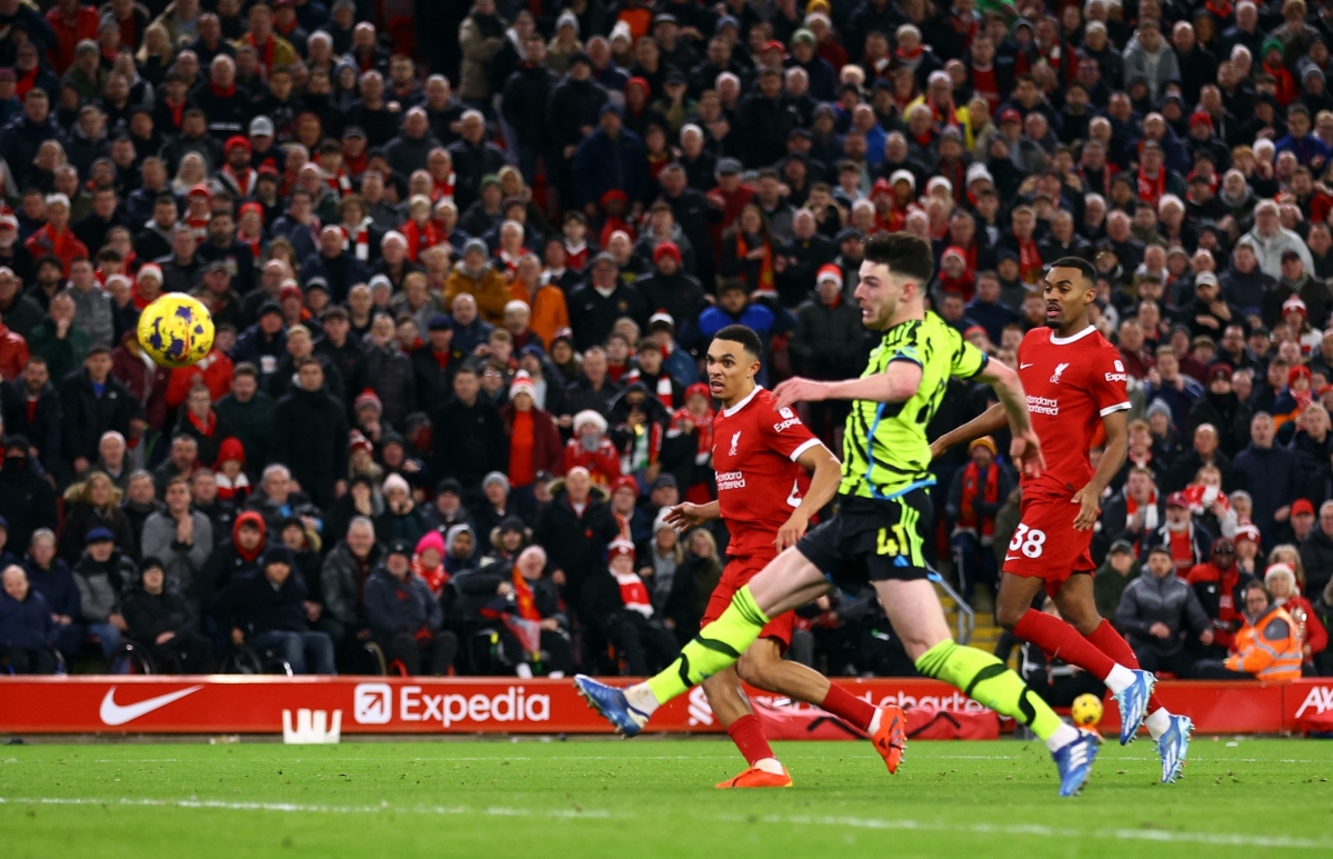 xà ngang và cột dọc cứu thua, arsenal hoà hú vía trước liverpool hình ảnh 5 xa ngang va cot doc cuu thua, arsenal hoa hu via truoc liverpool hinh anh 5