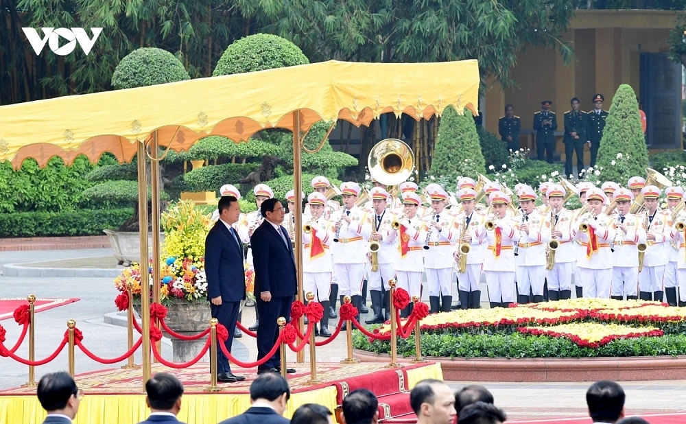 cambodian pm hun manet warmly welcomed in hanoi on his first vietnam visit picture 4