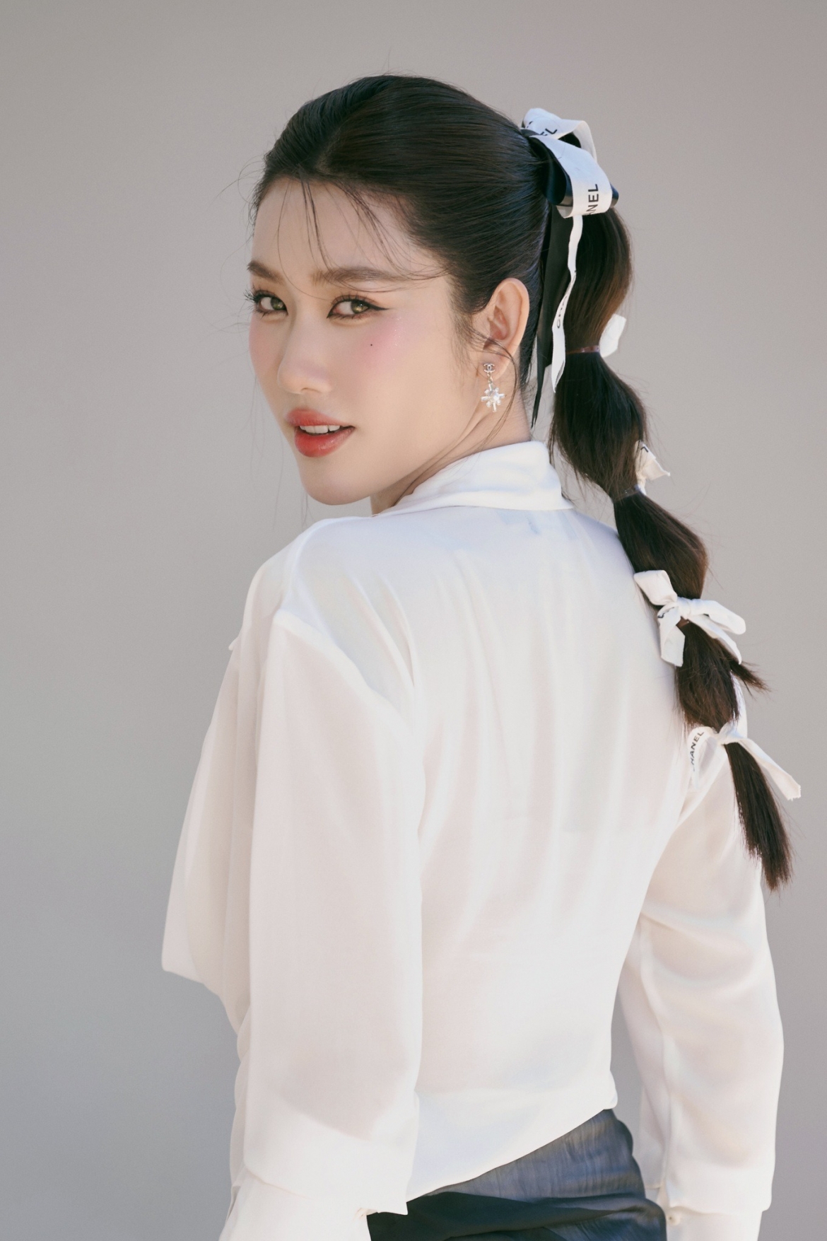 chuyen showbiz mot nam dien vien tuyen bo khong muon dinh dang den nam em hinh anh 6