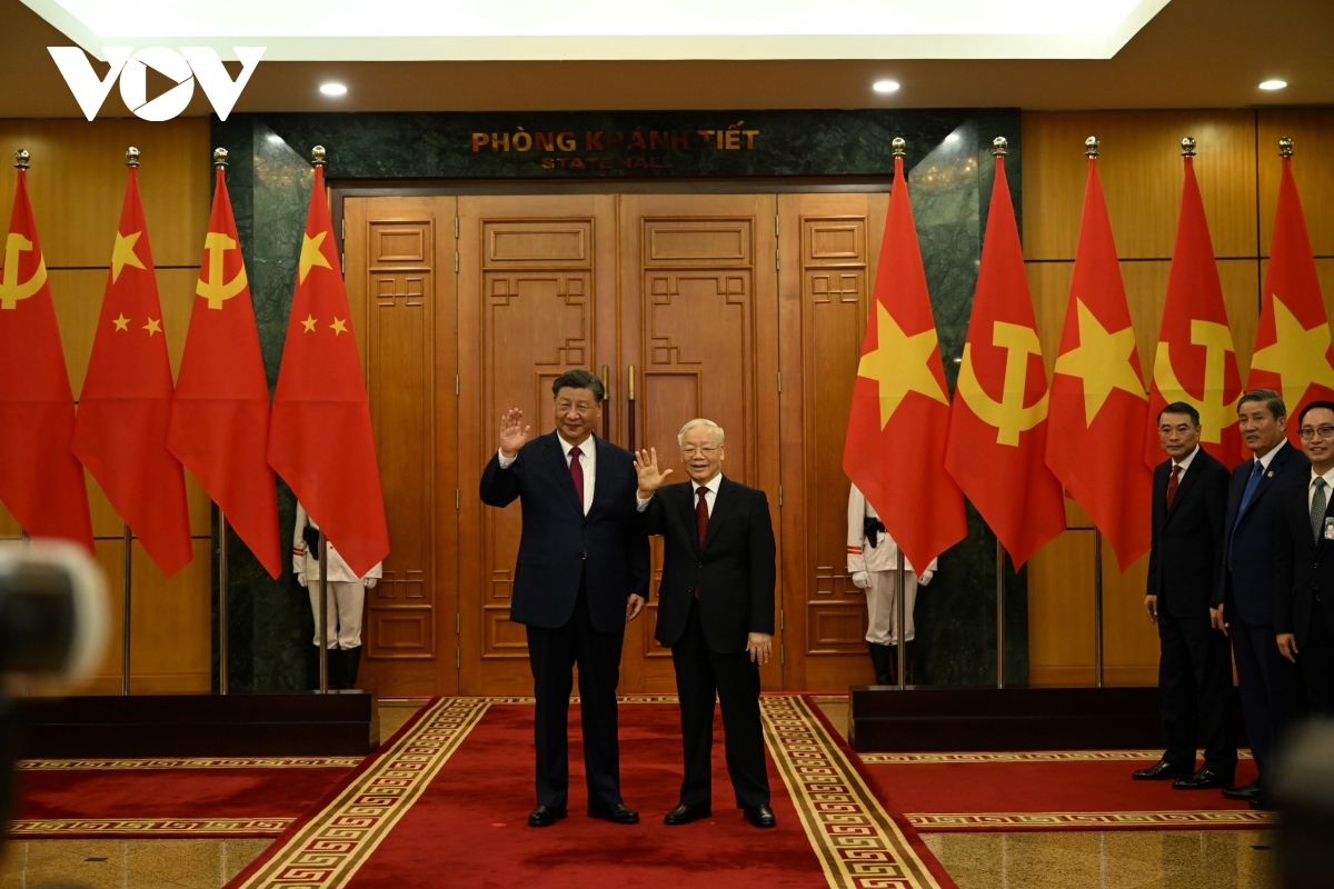vietnamese party chief hosts welcome ceremony for top chinese leader picture 11