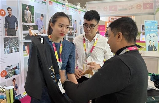 vietnam introduces garment and textile products in india picture 1