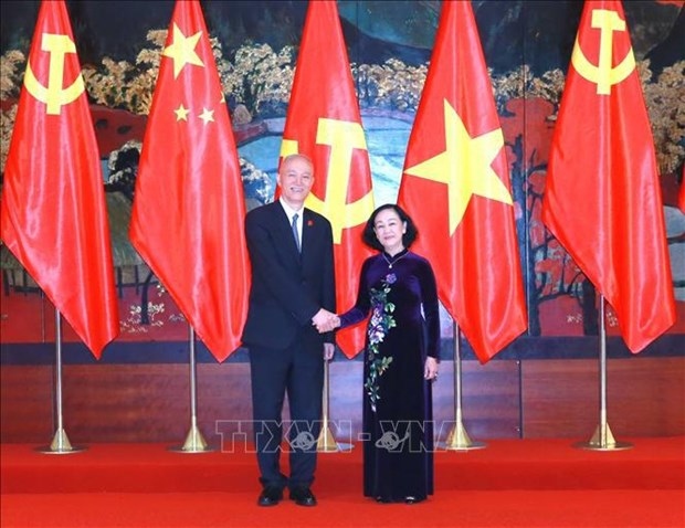 vietnam gives top priority to developing ties with china party official picture 1