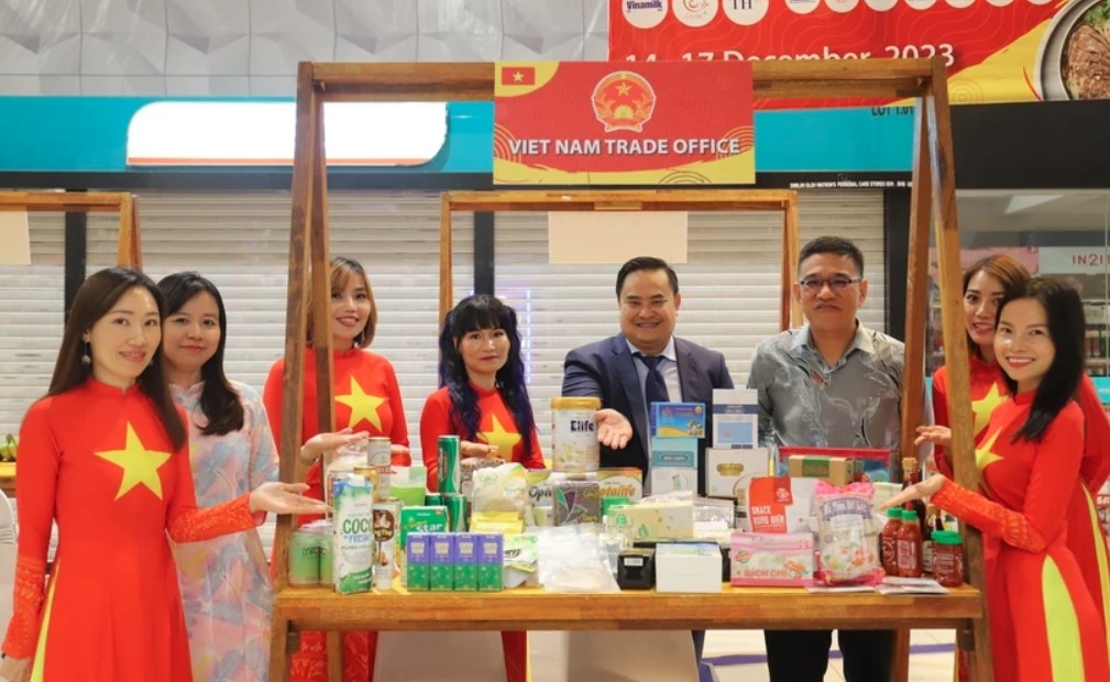 vietnamese food, beverage products impress visitors at expo in malaysia picture 1