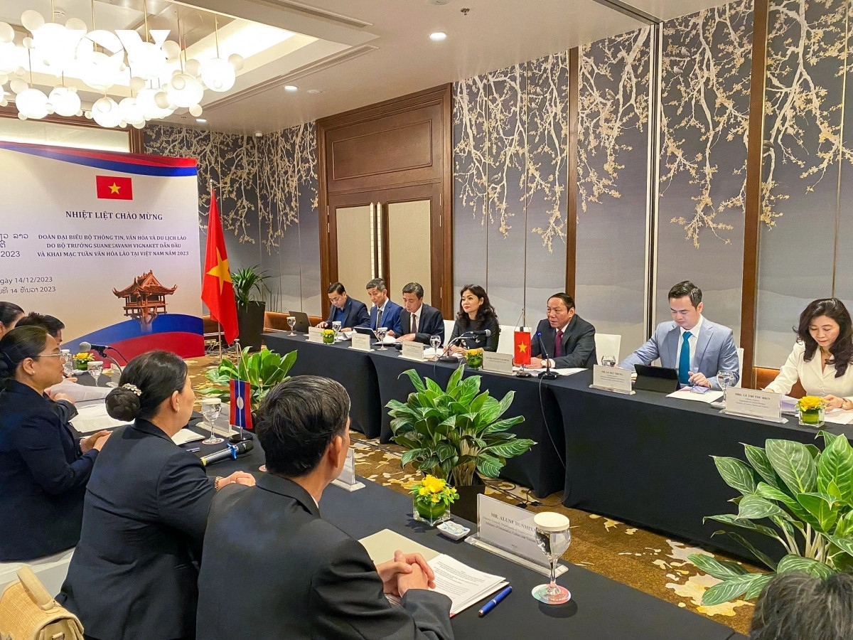 vietnam and laos step up cooperation in tourism picture 1