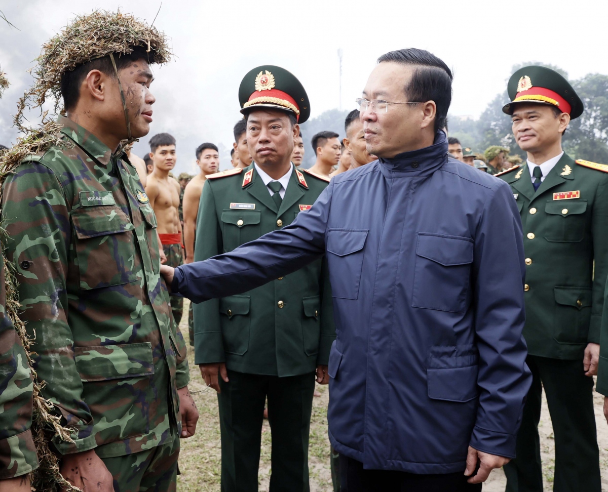 chủ tịch nước kiểm tra công tác sẵn sàng chiến đấu của bộ đội đặc công hình ảnh 4 chu tich nuoc kiem tra cong tac san sang chien dau cua bo doi dac cong hinh anh 4