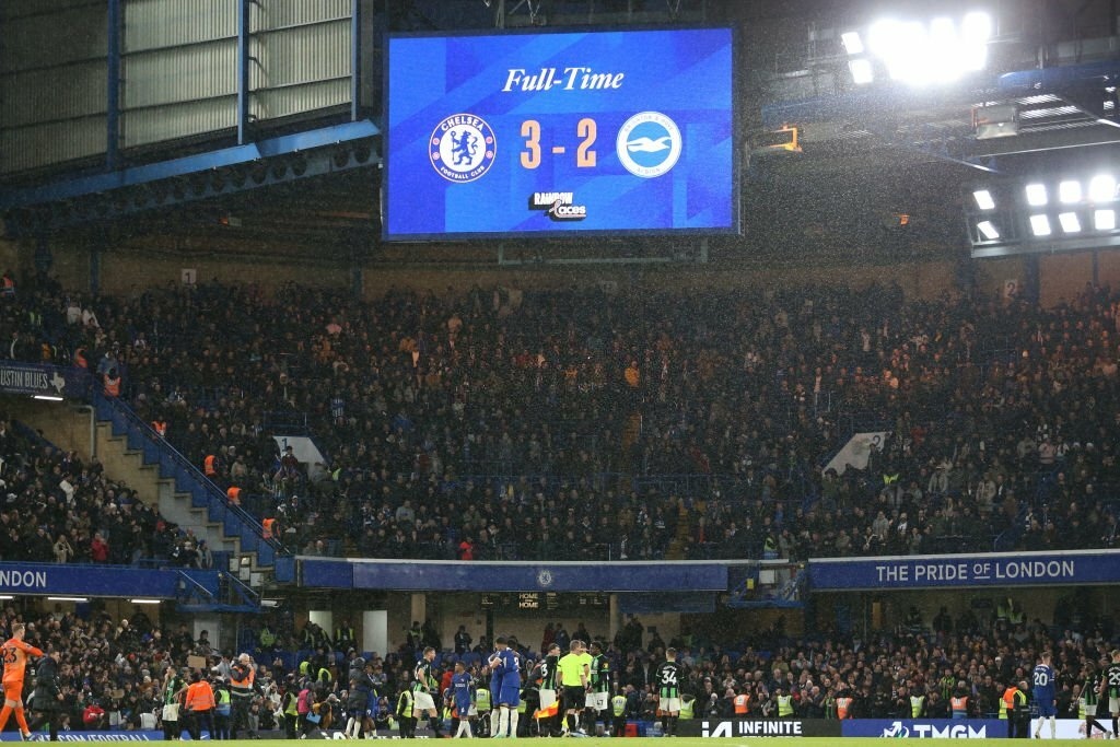 var tao kich tinh, chelsea thang nghet tho brighton trong the thieu nguoi hinh anh 11