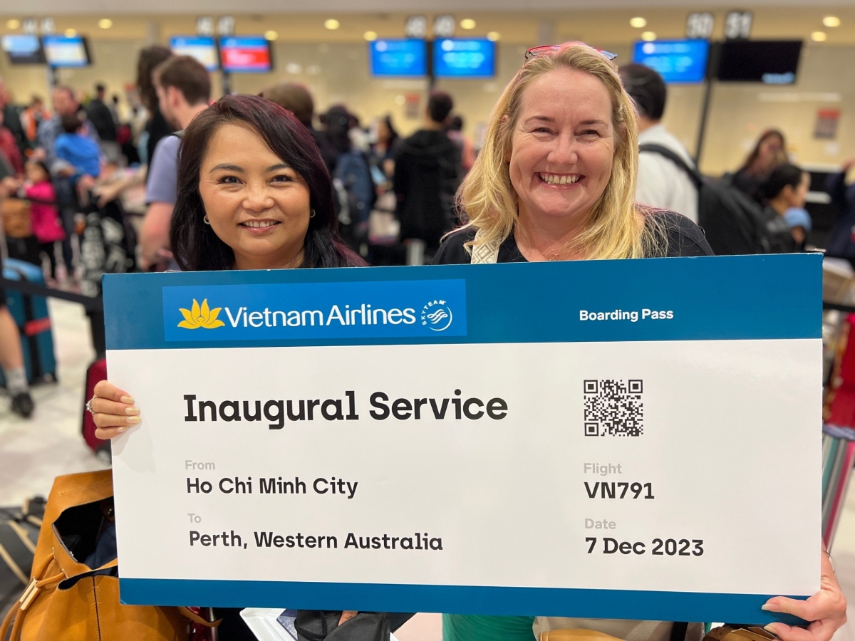 vietnam airlines khai truong duong bay thang perth australia -tp. ho chi minh hinh anh 15