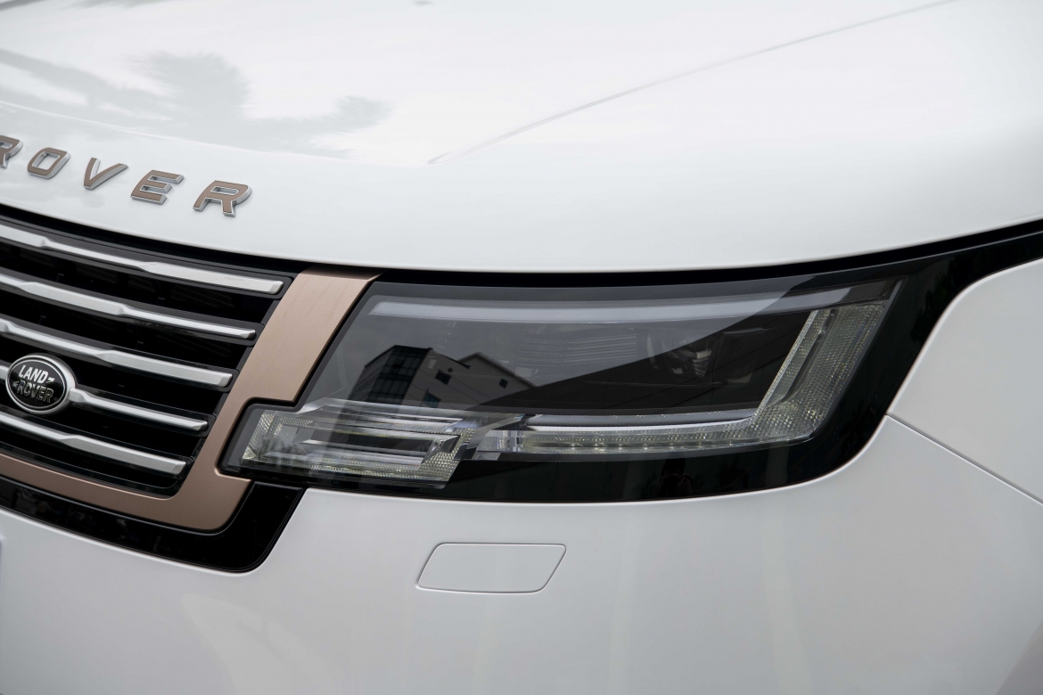 can canh mau xe range rover sv vua ra mat tai viet nam gia hon 25 ty dong hinh anh 5