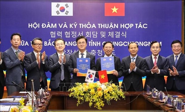 bac giang, rok s chungcheongnam province sign cooperation agreement picture 1