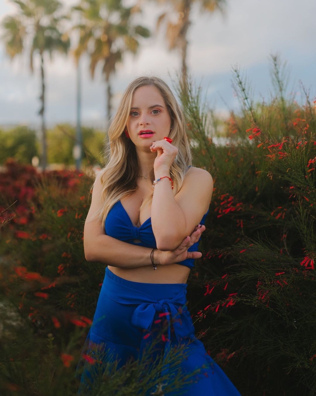 sofia jirau - nguoi mau mac hoi chung down pha vo moi rao can de thanh cong hinh anh 9