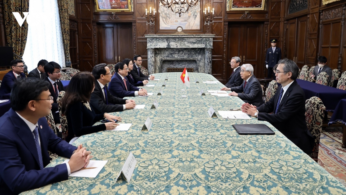 pm chinh meets with leaders of japanese national diet picture 1