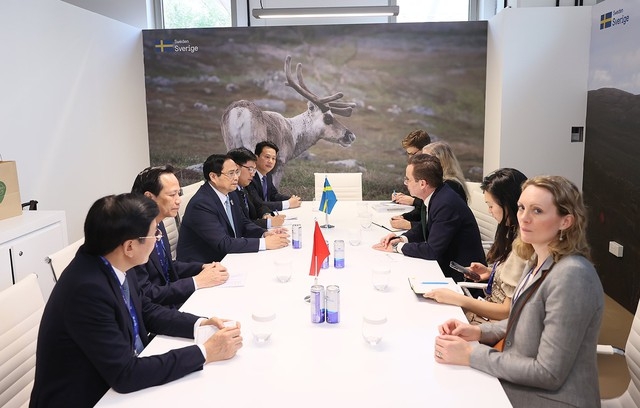 thu tuong pham minh chinh gap thu tuong thuy Dien nhan dip tham du cop28 hinh anh 2