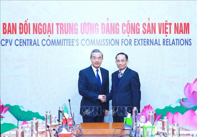 truong ban Doi ngoai trung uong le hoai trung hoi kien ong vuong nghi hinh anh 1