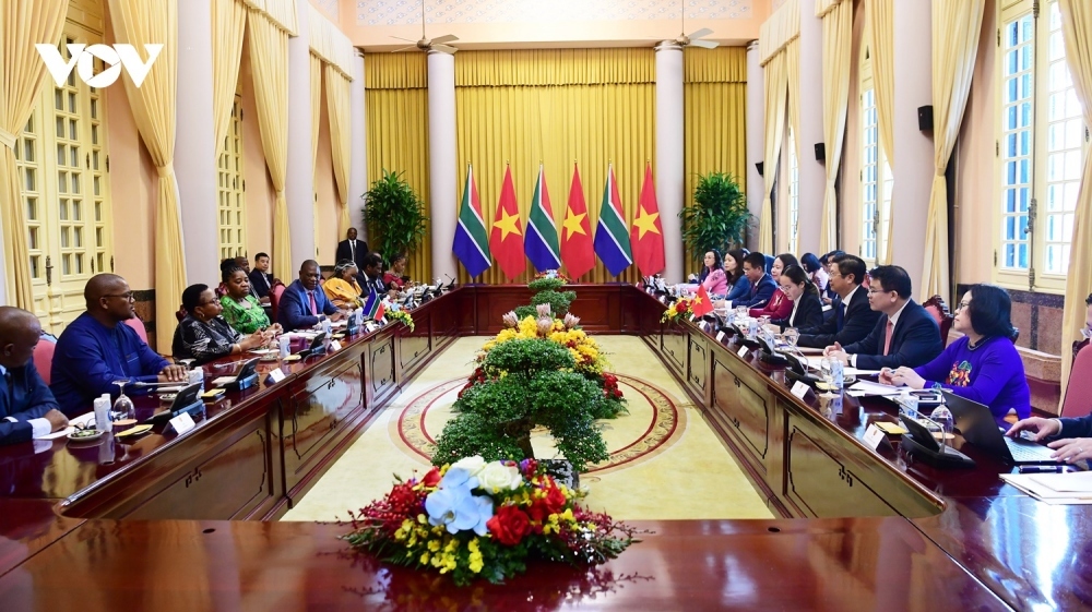 south african deputy president warmly welcomed upon arrival in vietnam picture 9