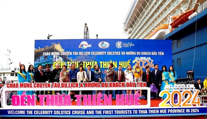 Khách quốc tế đến Việt Nam tháng 1/2024 bằng thời điểm tháng 1/2019