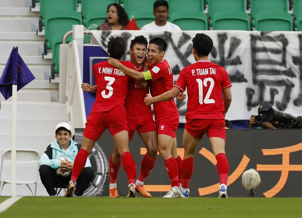 ĐT Việt Nam - ĐT Indonesia: HLV Troussier và bài học đắt giá ở SEA Games 32