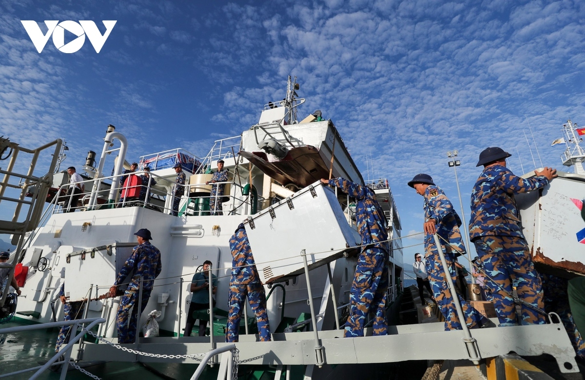 special gifts to spratly islanders ahead of lunar new year holiday picture 3
