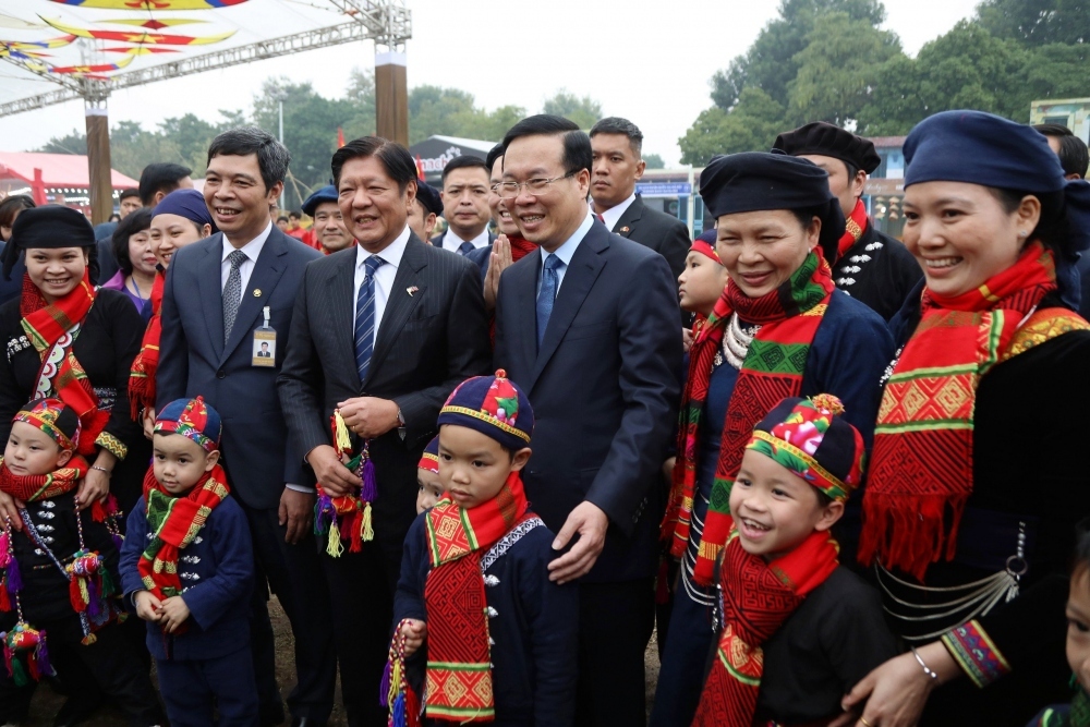 vietnamese and philippine presidents tour thang long imperial citadel picture 3