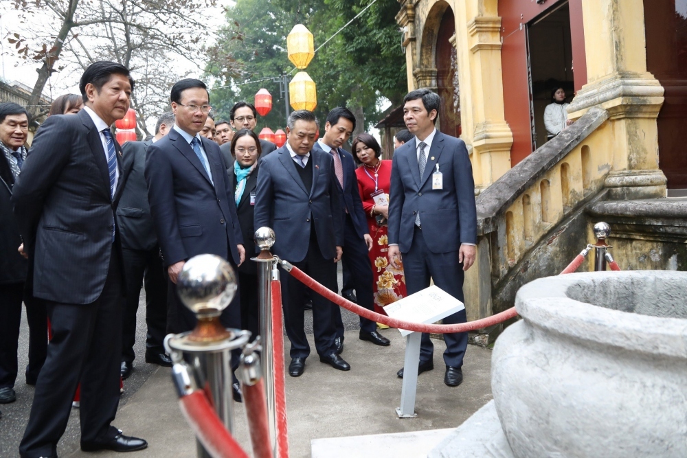 vietnamese and philippine presidents tour thang long imperial citadel picture 4