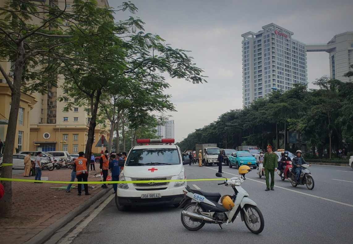 tai xe mat lai, xe may tu nga ra duong khien nguoi phu nu ngoi sau tu vong hinh anh 2