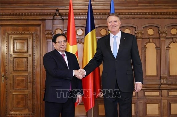 vietnamese pm meets with romanian president picture 1