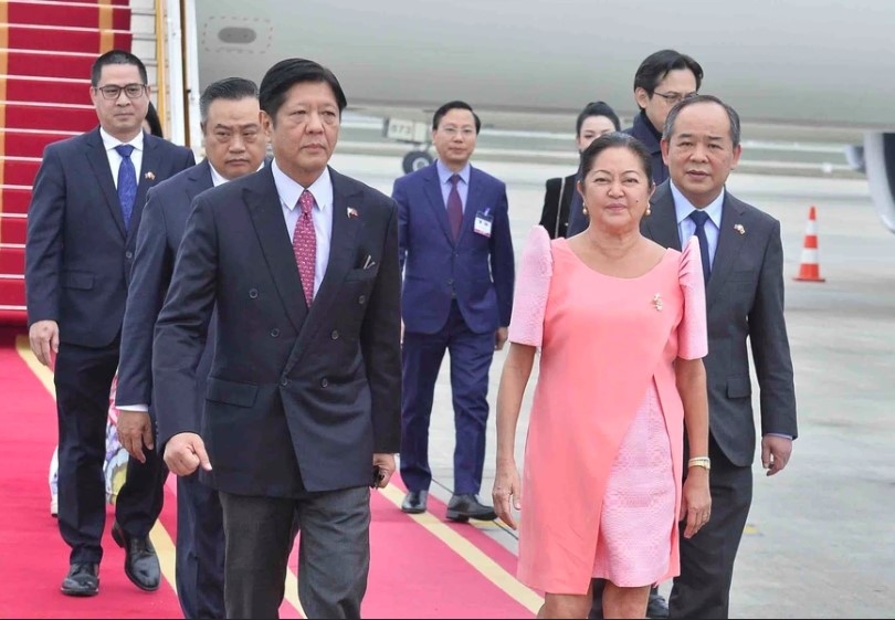 philippine president starts state visit to vietnam picture 1