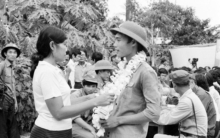 vietnam raises high noble spirit of international solidarity picture 2