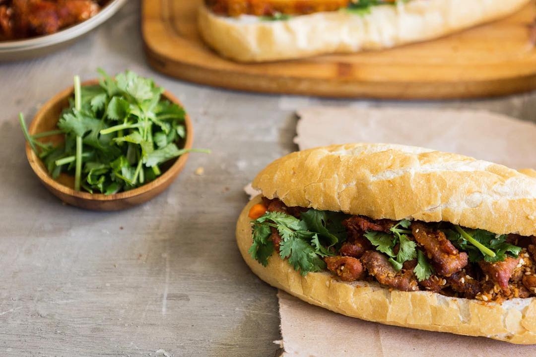 "Bán văn hóa Việt" nơi xứ nguời