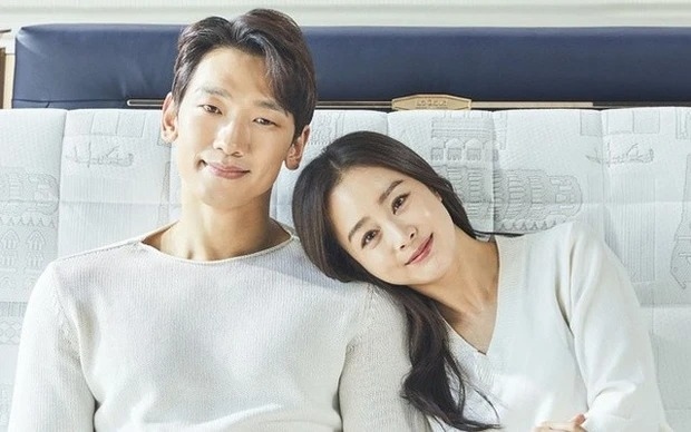 Người phụ nữ bị kết án tù vì theo dõi vợ chồng Bi Rain - Kim Tae Hee