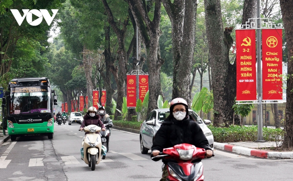 colourful decorations spring up across hanoi to ring in lunar new year picture 9