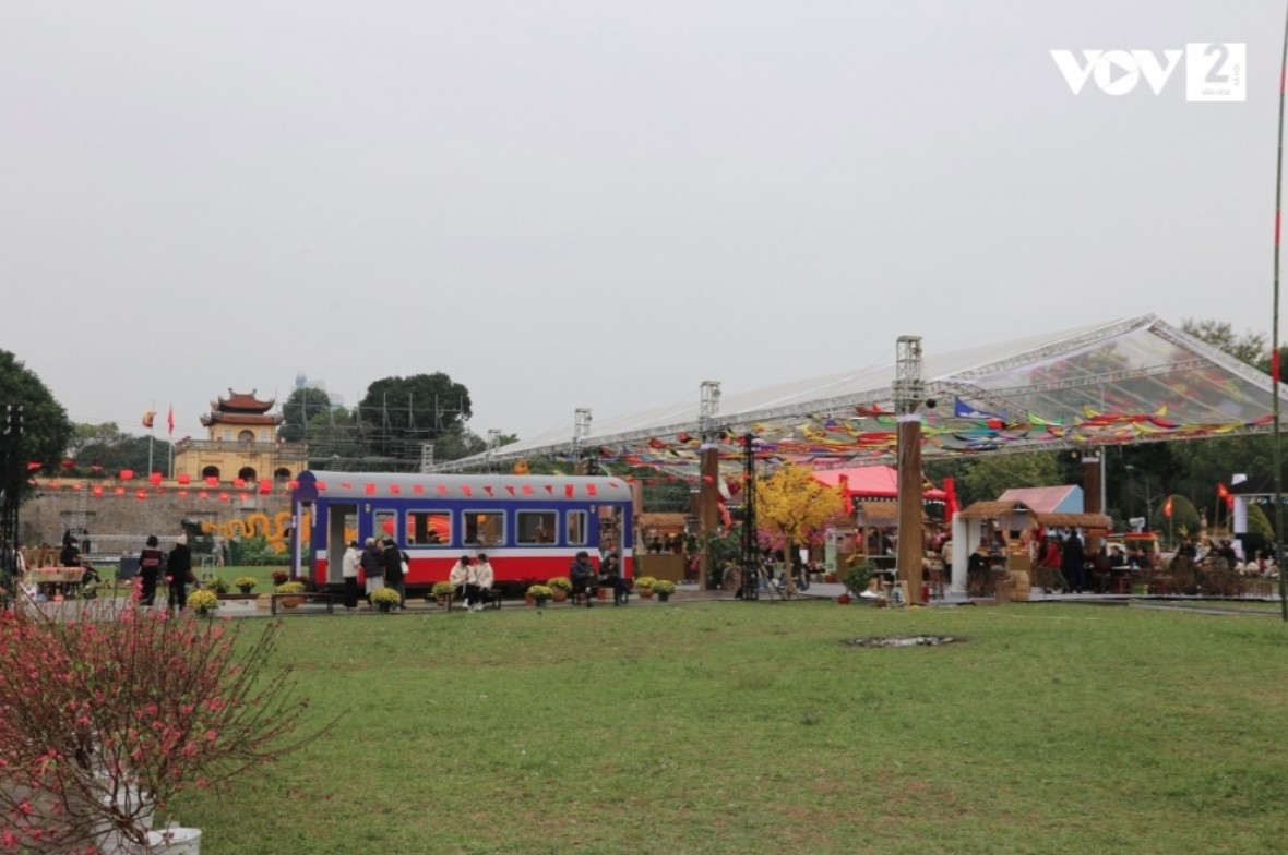 traditional tet activities recreated at thang long imperial citadel picture 1 traditional tet activities recreated at thang long imperial citadel picture 1