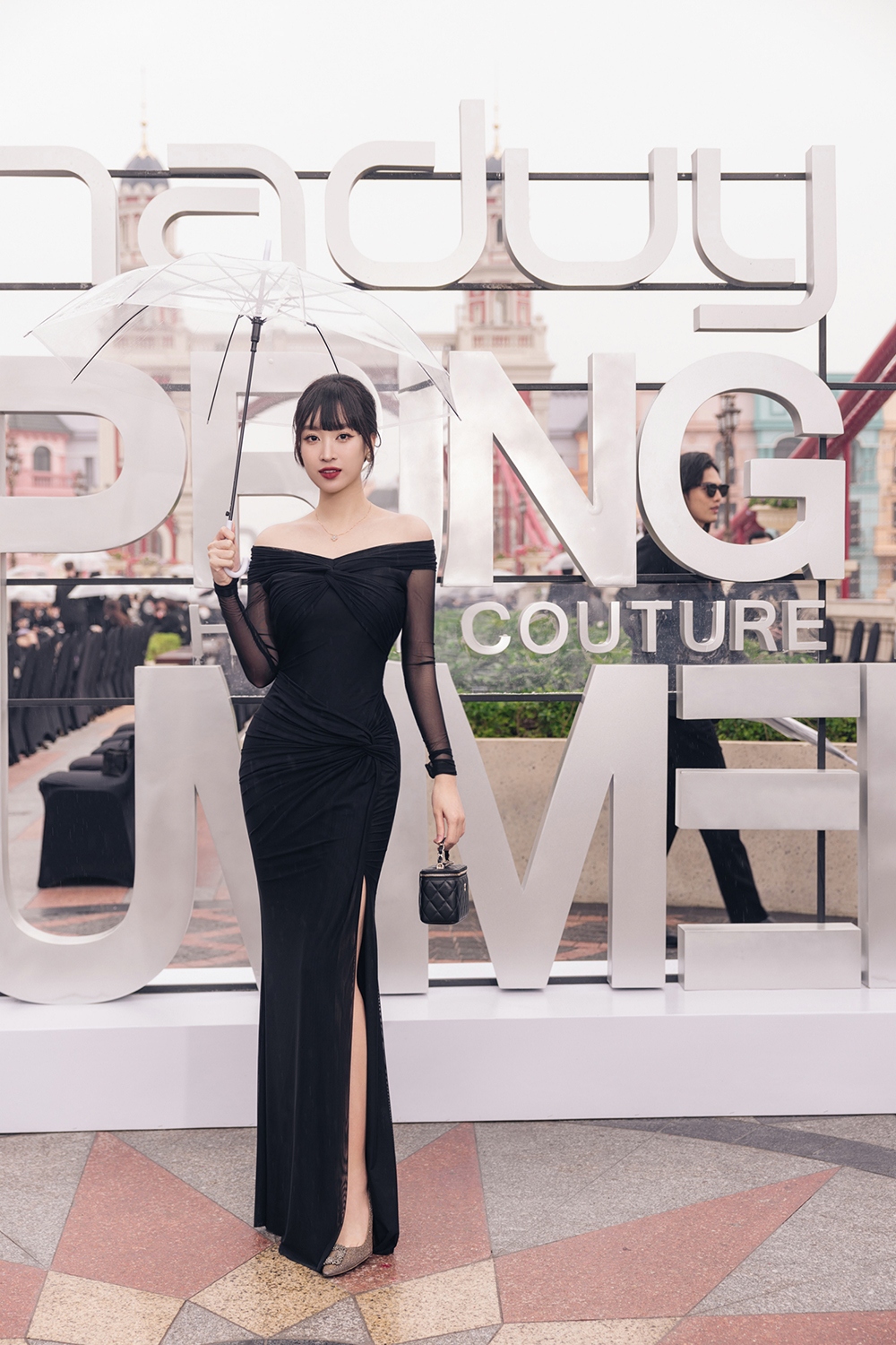 Đỗ mỹ linh khoe nhan sắc mẹ bỉm ngày càng quyến rũ hình ảnh 1 Do my linh khoe nhan sac me bim ngay cang quyen ru hinh anh 1