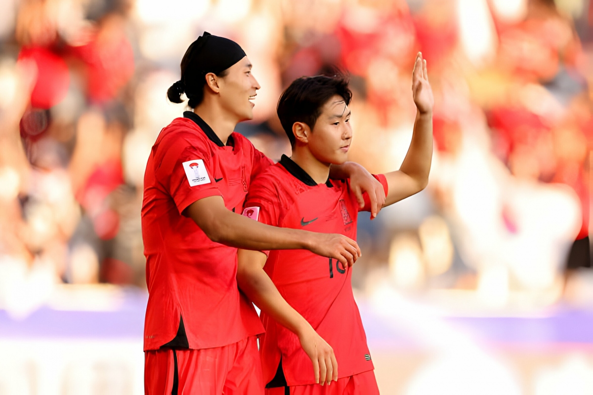 ket qua asian cup 2023 son heung min im tieng, han quoc van thang thuyet phuc hinh anh 2