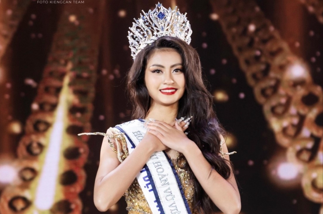 ninh binh native crowned miss cosmo vietnam 2023 picture 2