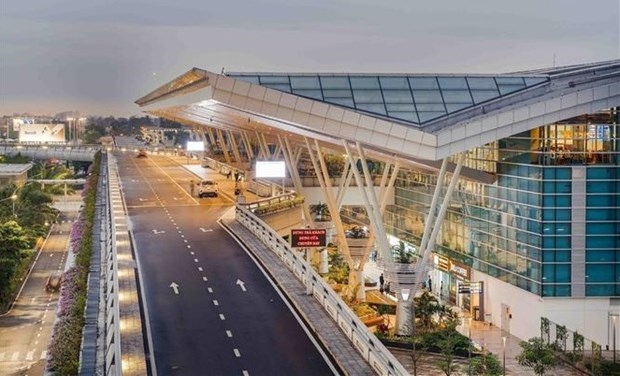 da nang international airport receives skytrax s 5-star rating picture 1