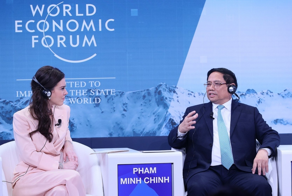 vietnam shares lessons drawn from asean experience at wef-54 picture 2