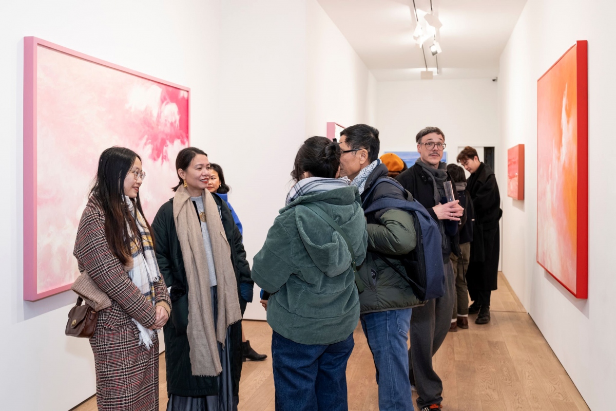  sparkle in the vastness exhibition admires viewers at almine rech gallery picture 3