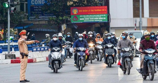 pm urges drastic actions to ensure traffic safety during tet picture 1