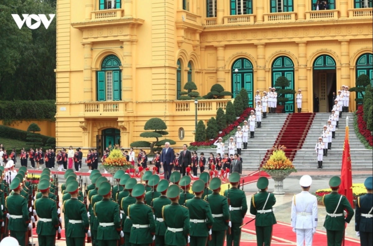 vietnamese president hosts welcome ceremony for german counterpart picture 2