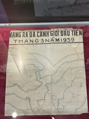 trien lam mat than canh troi to quoc hinh anh 3