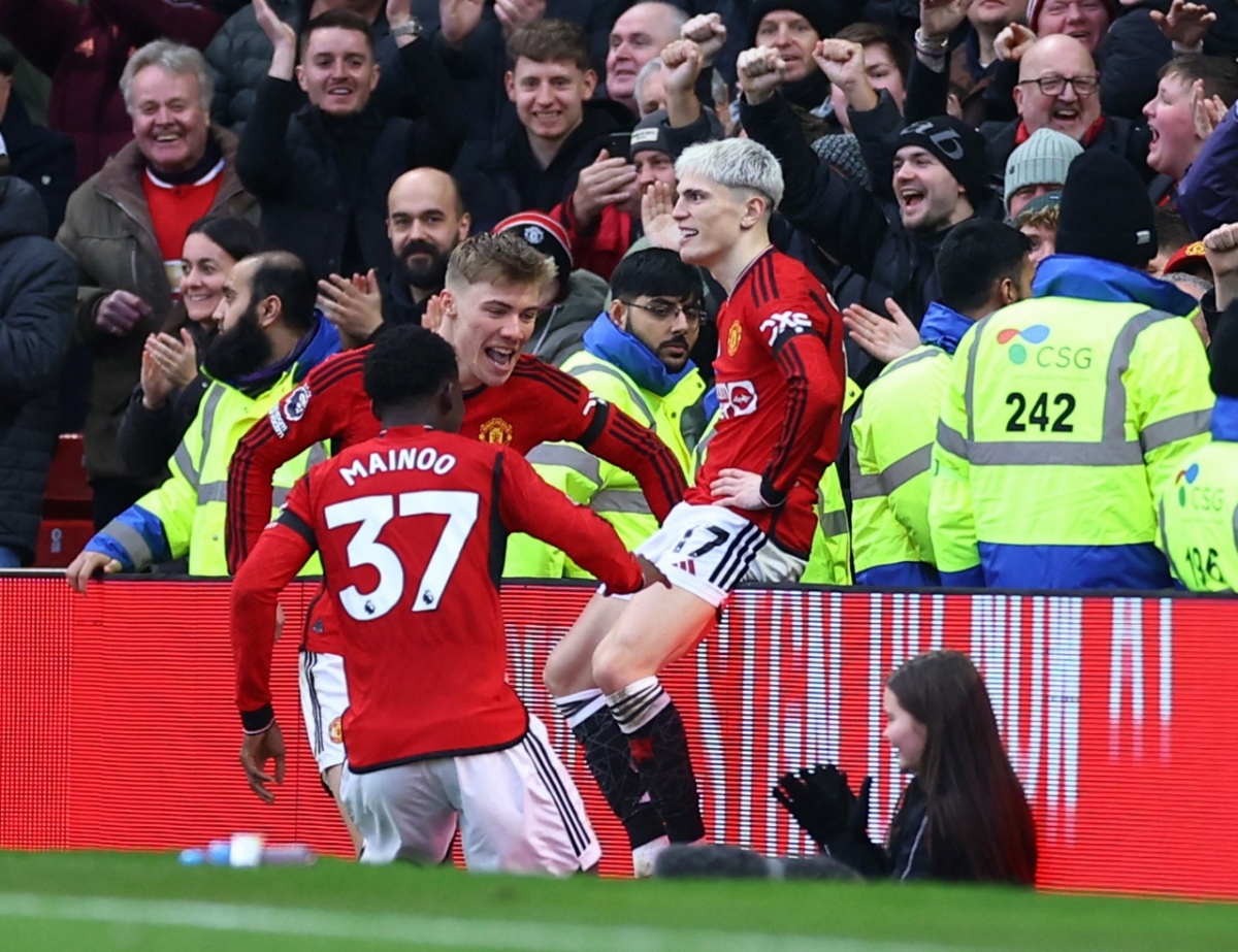 Hojlund ghi bàn mừng sinh nhật và Garnacho lập cú đúp, MU nhấn chìm West Ham